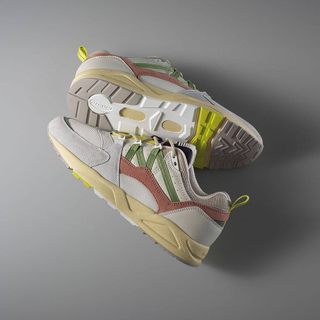 Karhu-Fusion-2.0-Lily-White-Piquant-Green-F804169